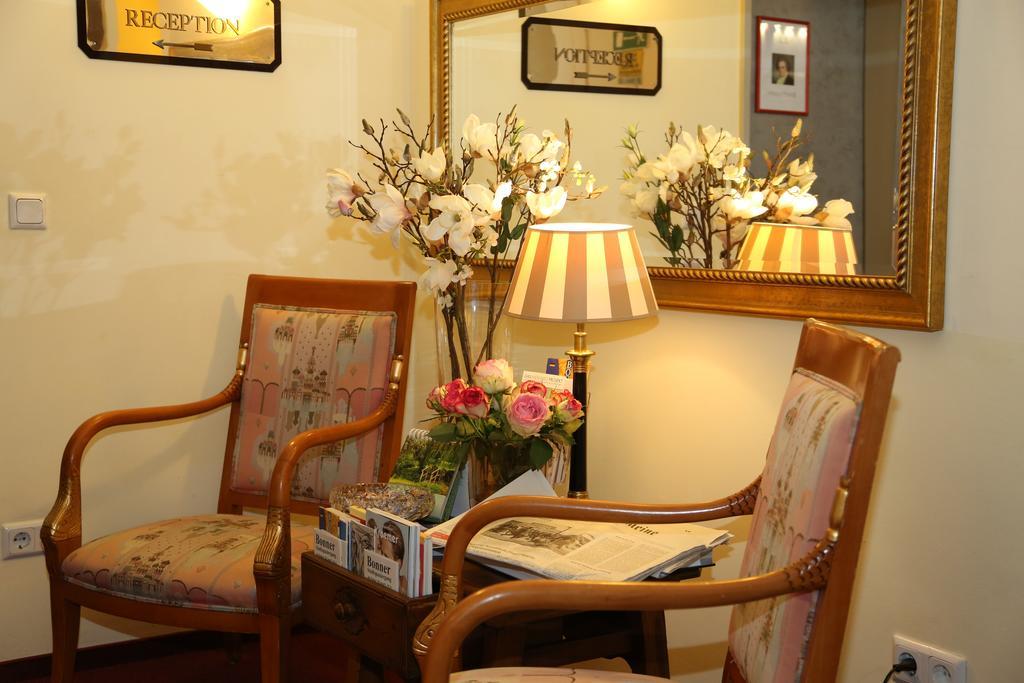Hotel Loehndorf Бон Екстериор снимка