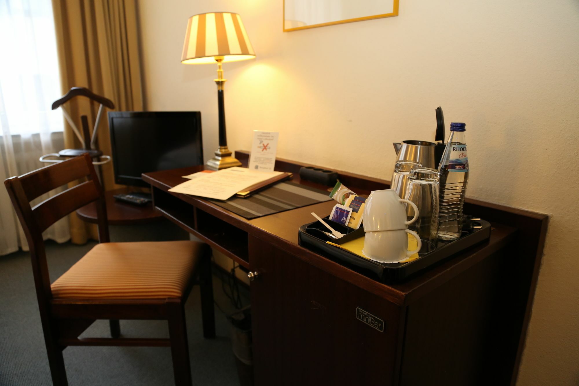 Hotel Loehndorf Бон Екстериор снимка